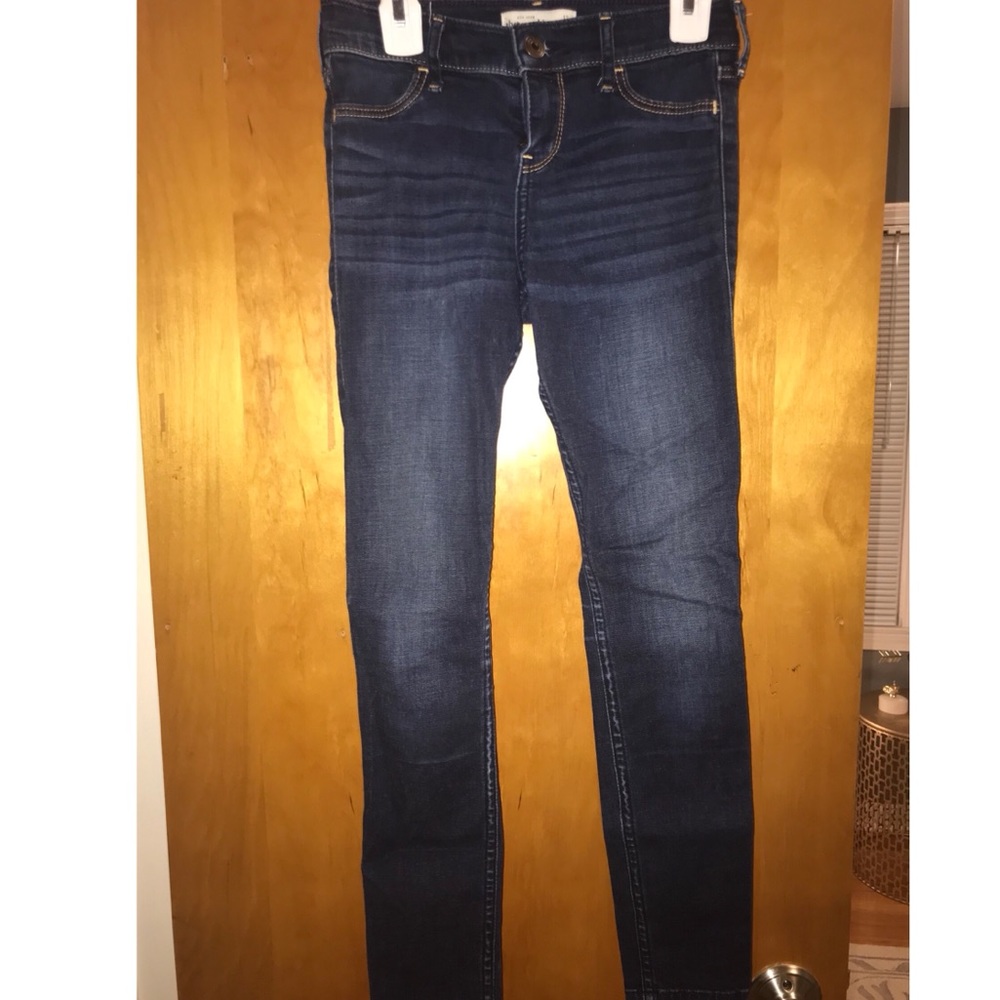 Dark wash Abercrombie jeans Size:12